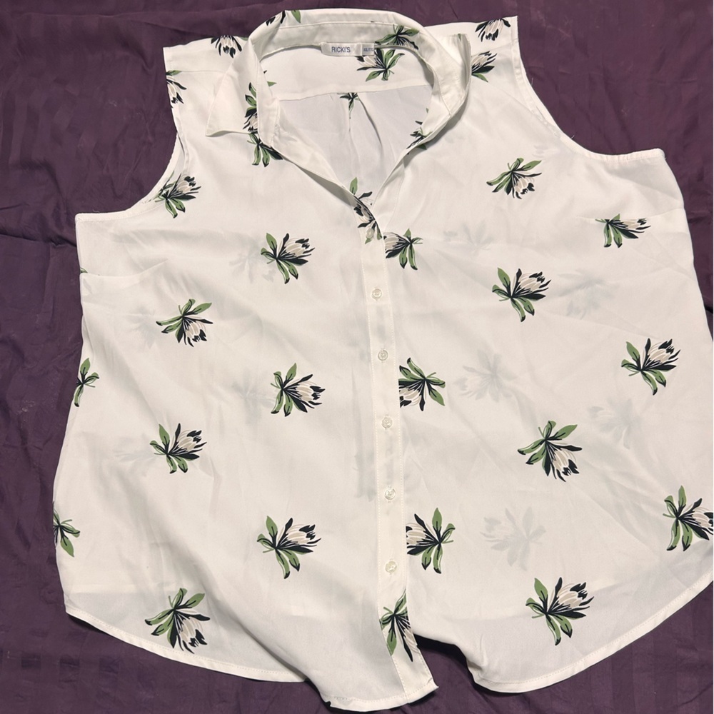 Ricki's xxl White Button Down Shirt with Green Floral Design- pit to pit 24”